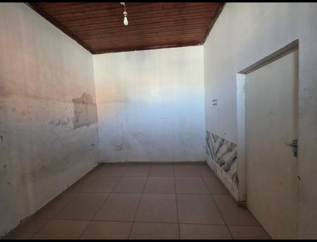 4 BEDROOM HOUSE FOR SALE IN SALT RIVER